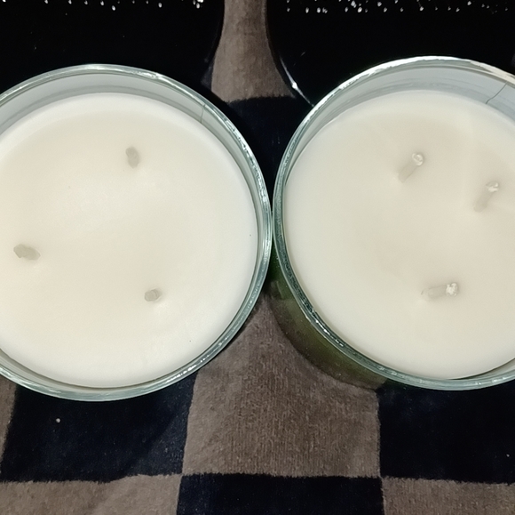 2 BBW 3 WICK CANDLES WOODLANDS - Picture 2 of 3